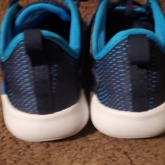 Nike - Picture 5 of 6